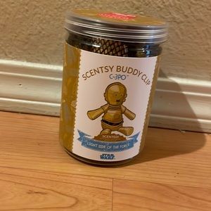 New never opened C-3PO Scentsy buddy clip